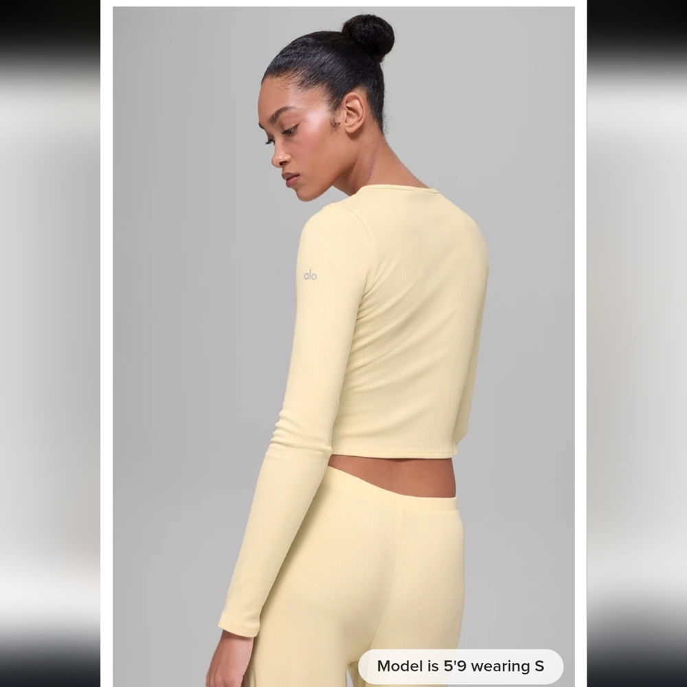 Alo Yoga Dreamlight Long Sleeve Top Best Seller XS Candlelight Yellow - Picture 2 of 12